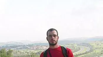 אבי החשוד בהצתה בצ'ילה: "הוא שעיר לעזאזל"