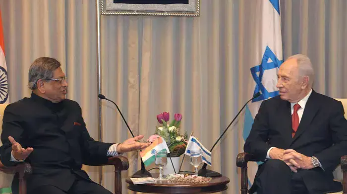 נשיא המדינה שמעון פרס בפגישה מדינית עם שר החוץ של הודו, ס.מ קרישנה, ינואר 2012