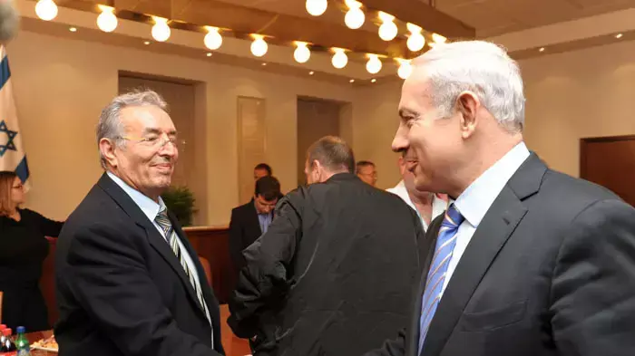 בנימים נתניהו ושלמה בוחבוט במפגש ראשי הערים והמועצות בירושלים, ינואר 2012 בנימים נתניהו ושלמה בוחבוט במפגש ראשי הערים והמועצות בירושלים, ינואר 2012