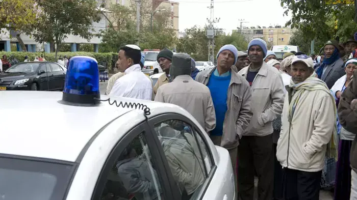חשד לרצח והתאבדות בראשון לציון,שתי גופות נמצאו בדירה ברחוב אנילביץ ינואר 2012 חשד לרצח והתאבדות בראשון לציון,שתי גופות נמצאו בדירה ברחוב אנילביץ ינואר 2012