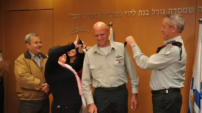 תת-אלוף נועם תיבון הועלה לדרגת אלוף ומונה למפקד הגיס הצפוני. ינואר 2012 תת-אלוף נועם תיבון הועלה לדרגת אלוף ומונה למפקד הגיס הצפוני. ינואר 2012