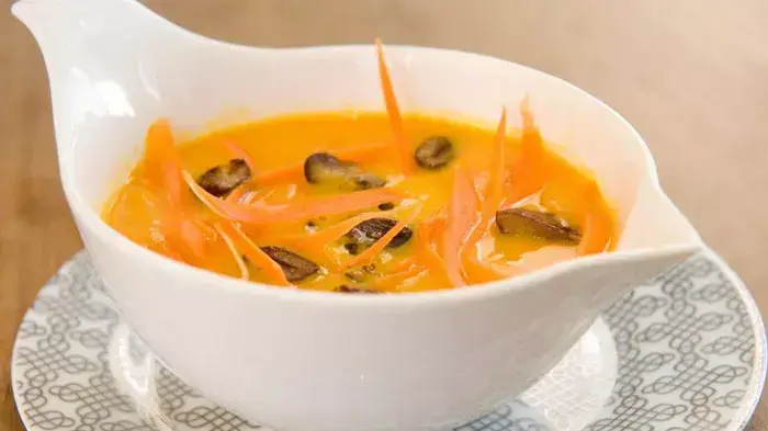 מרק קרם גזר ושיבולת שועל מרק קרם גזר ושיבולת שועל