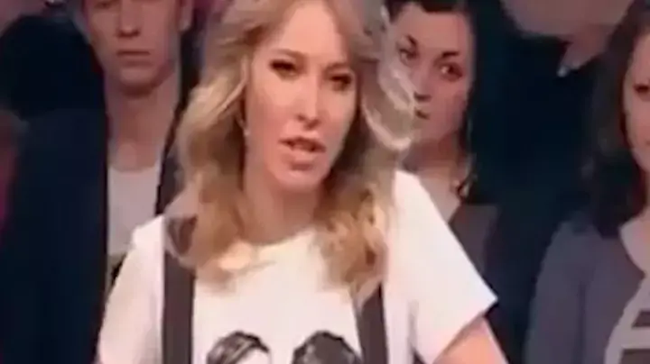 קסניה סובצ'ק, פאריס הילטון הרוסיה נגד ולדימיר פוטין