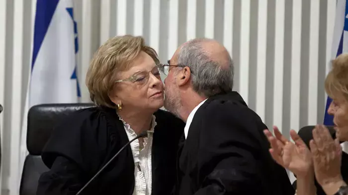 טקס פרישה מנשיאת בית המשפט העליון, השופטת דורית ביניש, פברואר 2012 טקס פרישה מנשיאת בית המשפט העליון, השופטת דורית ביניש, פברואר 2012