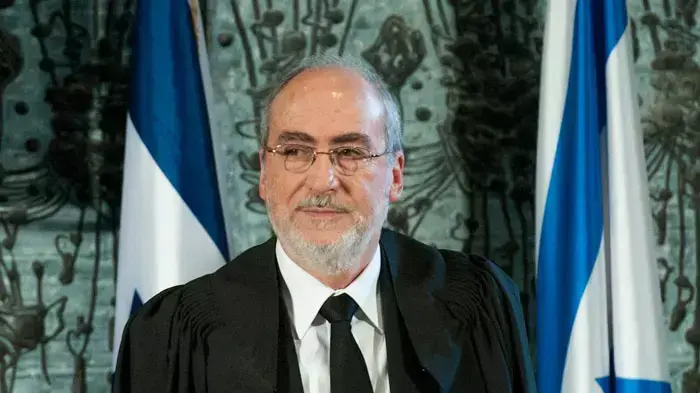 אשר גרוניס אשר גרוניס