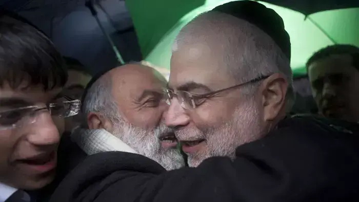 בניזרי משתחרר מהכלא, מרץ 2012 בניזרי משתחרר מהכלא, מרץ 2012