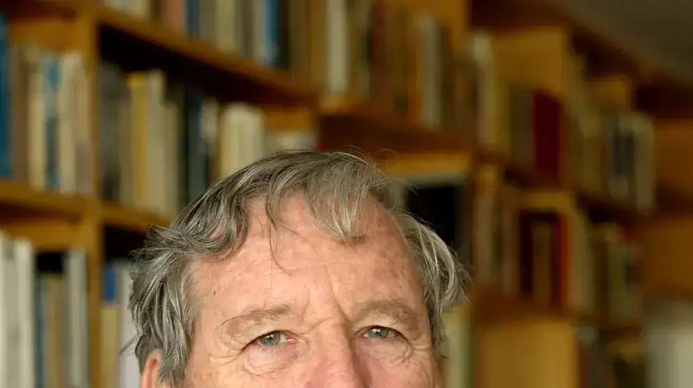 עמוס עוז