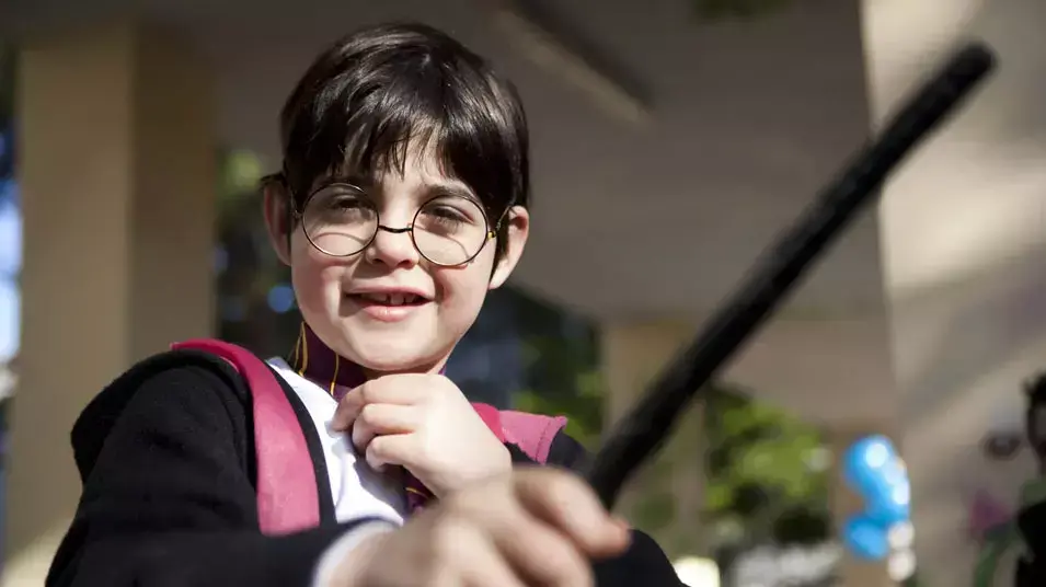 ילדים מחופשים בבתי הספר, פורים, מרץ 2012