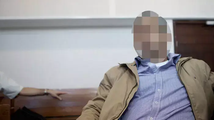השופטת קבעה: תביעת "קפטן ג'ורג'" תידון בפומבי