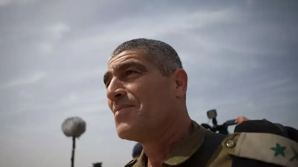תמונות של שר הביטחון ואלוף פיקוד דרום באוגדת עזה מרץ 2012