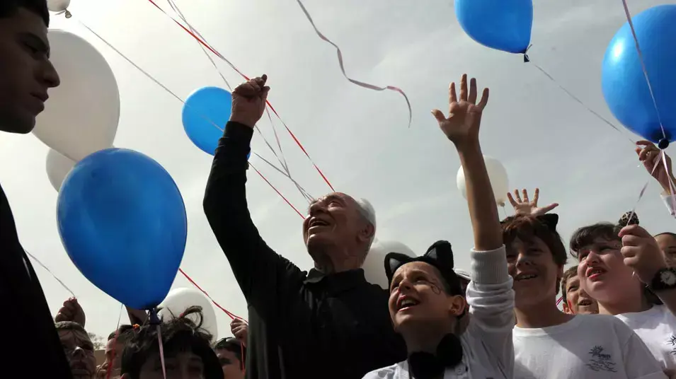 המדינה בחגיגות פורים עם ילדי הדרום בקיבוץ יד מרדכי מרץ 2012 המדינה בחגיגות פורים עם ילדי הדרום בקיבוץ יד מרדכי מרץ 2012