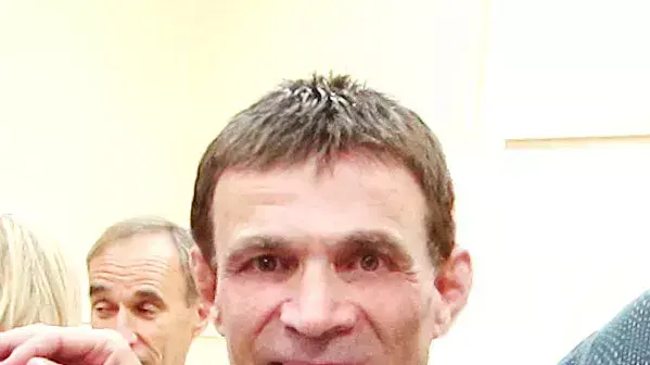 עודד גולן נאשם בזיוף ארונו של אחיו של ישו ,מרץ 2012 עודד גולן נאשם בזיוף ארונו של אחיו של ישו ,מרץ 2012