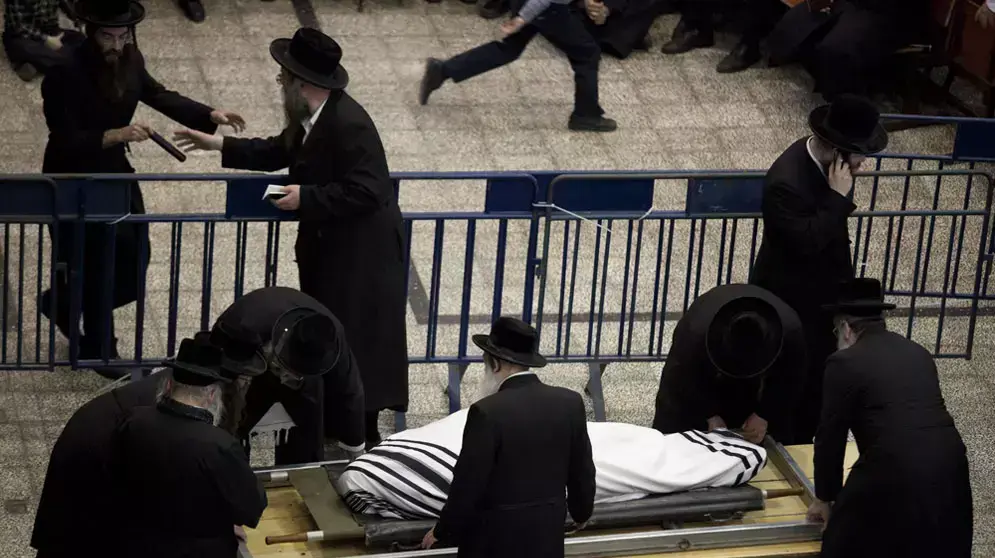 הלוויתו של האדמו"ר מויז'ניץ, הרב משה יהושע הגר, מרץ 2012
