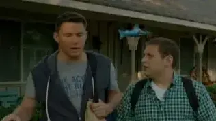 ג'ונה היל עם צ'אנינג טאטום בסרט "ג'אמפ 21"