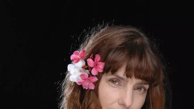 חיים גנובים - אלחנדרה (סילביה קוטיקה)