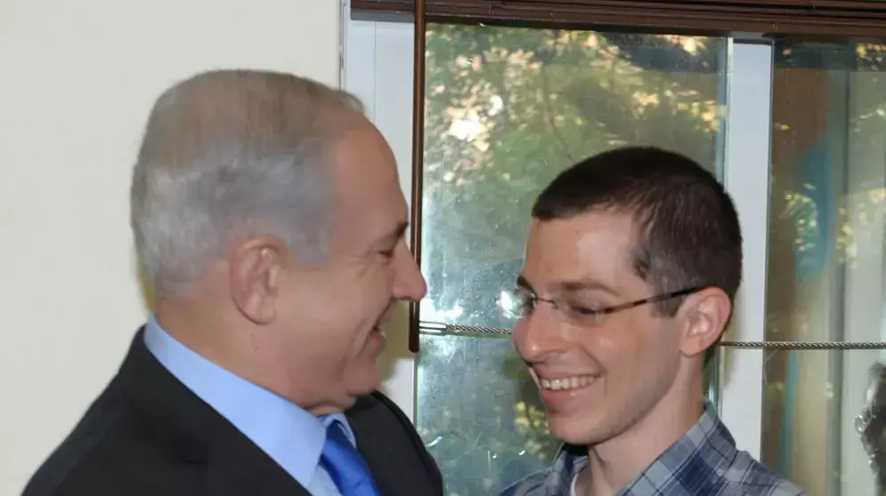 פגישת ביבי נתניהו וגלעד שליט,מרץ 2012 פגישת ביבי נתניהו וגלעד שליט,מרץ 2012