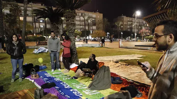 הקמת אוהלים בכיכר רבין