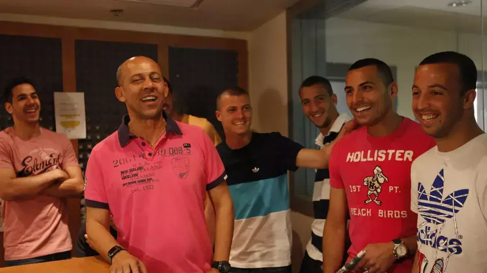 שחקני עירוני קרית שמונה מקליטים שיר אליפות בתכנית של דידי הררי שחקני עירוני קרית שמונה מקליטים שיר אליפות בתכנית של דידי הררי