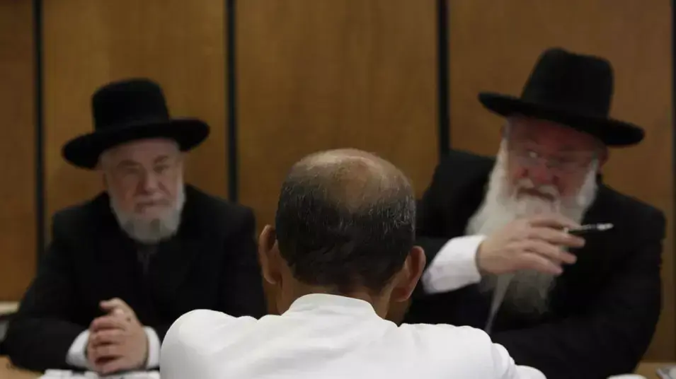 מכירת חמץ לגויים ברבנות הראשית בתל אביב מכירת חמץ לגויים ברבנות הראשית בתל אביב