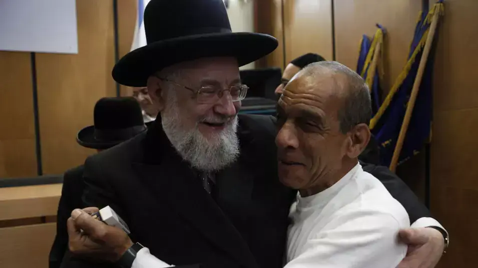 מכירת חמץ לגויים ברבנות הראשית בתל אביב מכירת חמץ לגויים ברבנות הראשית בתל אביב