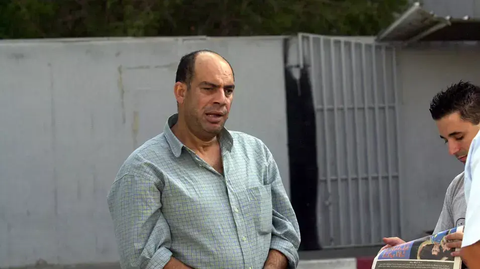 סגן אלוף עומר אל הייב הורשע בריגול חמור בעבור סמים שוחרר היום מכלא באר שבע, אפריל 2012 סגן אלוף עומר אל הייב הורשע בריגול חמור בעבור סמים שוחרר היום מכלא באר שבע, אפריל 2012