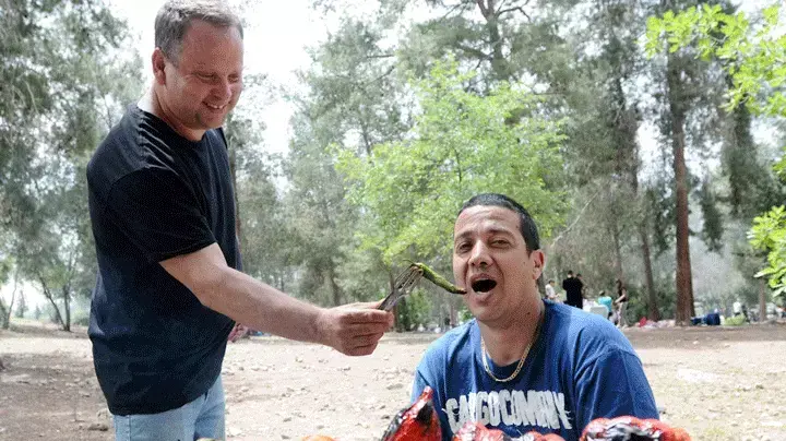 מטיילים ביער בן שמן מטיילים ביער בן שמן