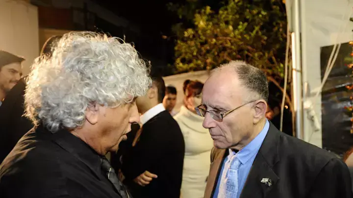 עוזי לנדאו בחגיגות מימונה בבית שמש אפריל 2012 עוזי לנדאו בחגיגות מימונה בבית שמש אפריל 2012