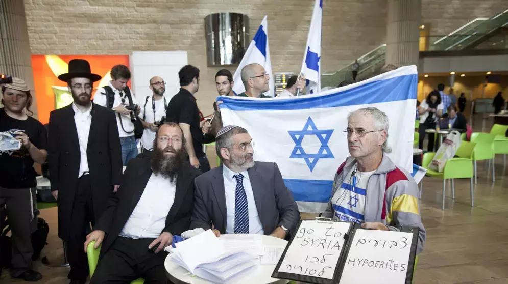 כוננות לקראת בואם של פעילים פרו פלסטינים לנתב"ג כוננות לקראת בואם של פעילים פרו פלסטינים לנתב"ג