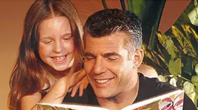 יאיר לפיד בקמפיין תקרא תצליח של בנק פועלים ( מהאתר הרשמי ) יאיר לפיד בקמפיין תקרא תצליח של בנק פועלים ( מהאתר הרשמי )