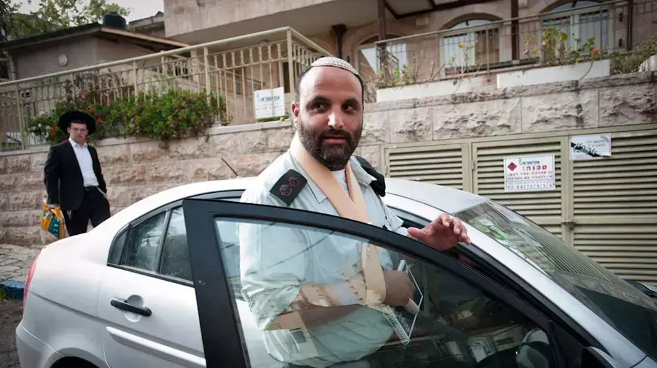  הסמח"ט שהיכה פעיל שמאל הודח מתפקידו