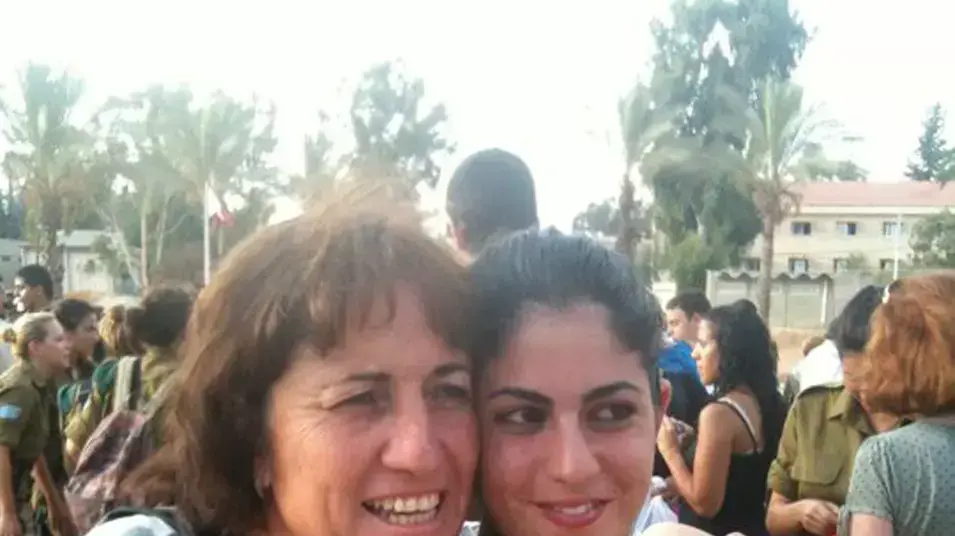 הילה בצלאלי נהרגה בהכנות לטקס של יום הזיכרון בהר הרצל, אפריל 2012 הילה בצלאלי נהרגה בהכנות לטקס של יום הזיכרון בהר הרצל, אפריל 2012