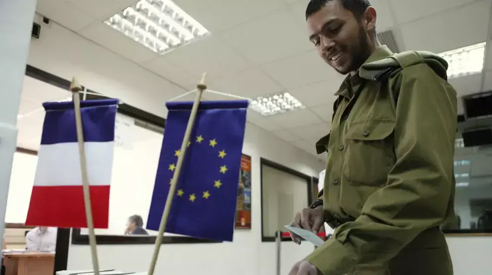 אזרחי צרפת בישראל מצביעים לבחירות לנשיאות ,אפריל 2012