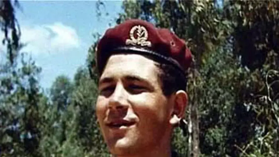 יוני נתניהו ז"ל, אחריו של ראש הממשלה בנימין נתניהו חלל צהל, אפריל 2012 יוני נתניהו ז"ל, אחריו של ראש הממשלה בנימין נתניהו חלל צהל, אפריל 2012