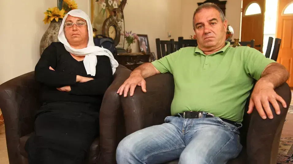 ביתו ומשפחות של מג'די חלבי, אפריל 2012 ביתו ומשפחות של מג'די חלבי, אפריל 2012