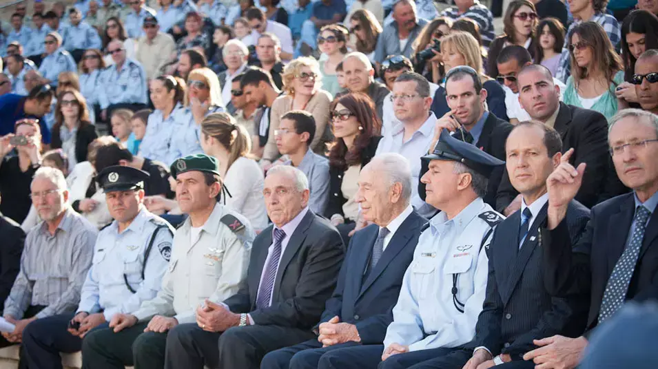 טקס הענקת תעודות הצטיינות ל-26 שוטרים מצטיינים טקס הענקת תעודות הצטיינות ל-26 שוטרים מצטיינים