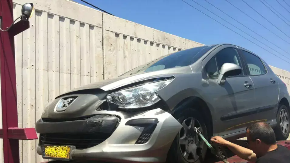 נפגעו כתוצאה מתאונה בזמן הצפירה תמונה, אפריל 2012 נפגעו כתוצאה מתאונה בזמן הצפירה תמונה, אפריל 2012