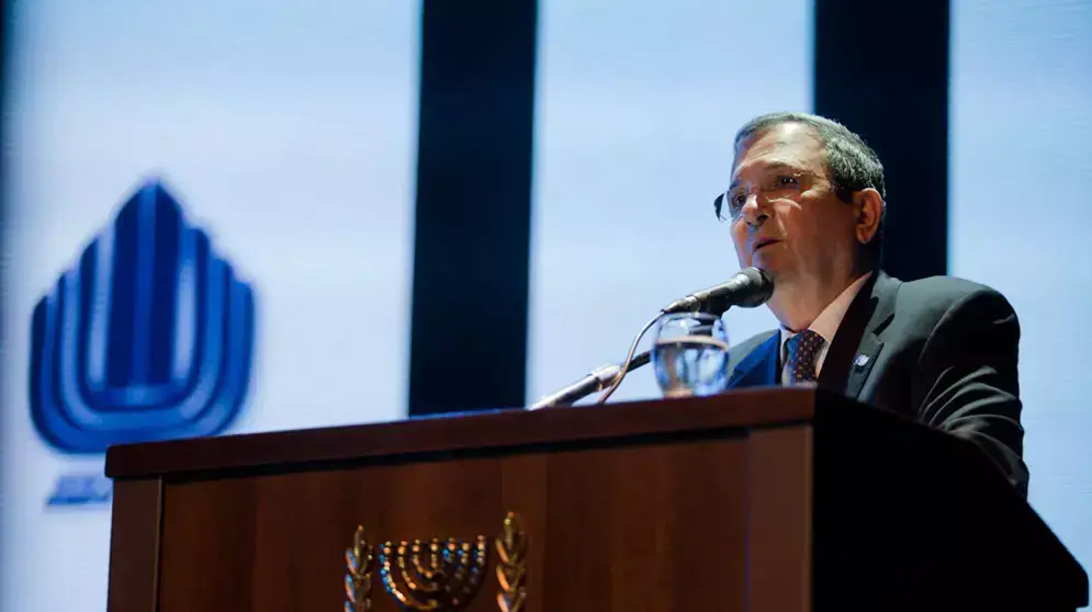 שר הביטחון ברק בקבלת הפנים החגיגית בבית חיל האוויר שר הביטחון ברק בקבלת הפנים החגיגית בבית חיל האוויר