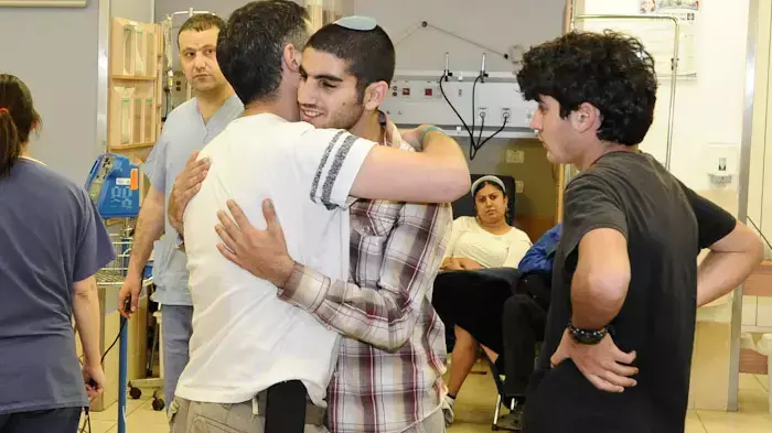 משפחה יהודית הותקפה על ידי ערבים בירושלים, אפריל 2012