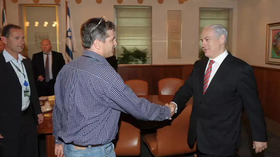 וידיאו לדסק - נתניהו נועד עם ראשי המאבק נגד חוק טל