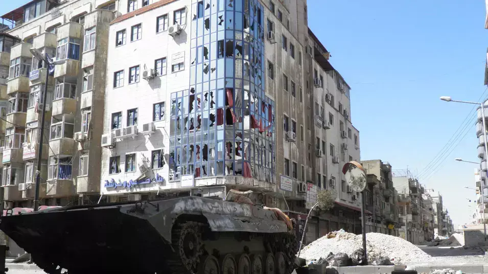 הרס בעיר חומס בעקבות הפגזות צבא סוריה, אפריל 2012
