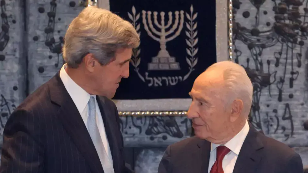 פגישתם של נשיא המדינה והסנאטור ג'ון קרי בבית הנשיא פגישתם של נשיא המדינה והסנאטור ג'ון קרי בבית הנשיא