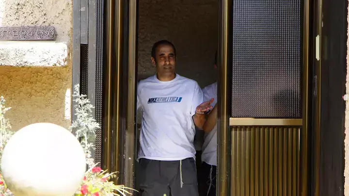 האסיר המשוחרר חגי עמיר פגש את משפחתו