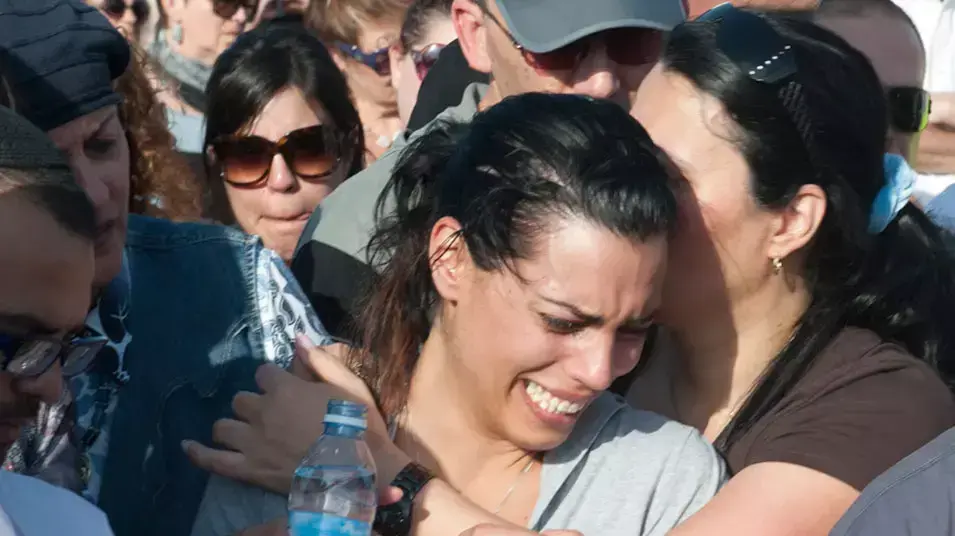 הלוויתו של גדי ויכמן בבאר שבע, מאי 2012