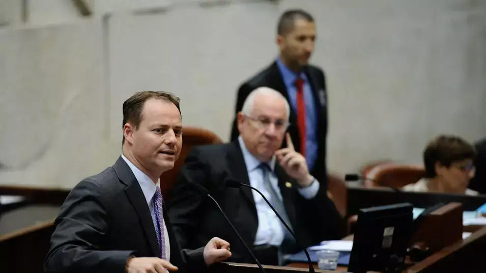 רובי ריבלין ויוחנן פלסנר במליאת הכנסת רובי ריבלין ויוחנן פלסנר במליאת הכנסת