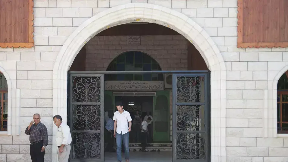 עזון, עיירה פלסטינית בשומרון ברשות הפלסטינית , מאי 2012 עזון, עיירה פלסטינית בשומרון ברשות הפלסטינית , מאי 2012