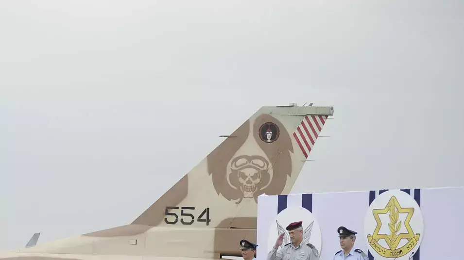 חיל האוויר החליף מפקדים: "איננו ששים אלי קרב"