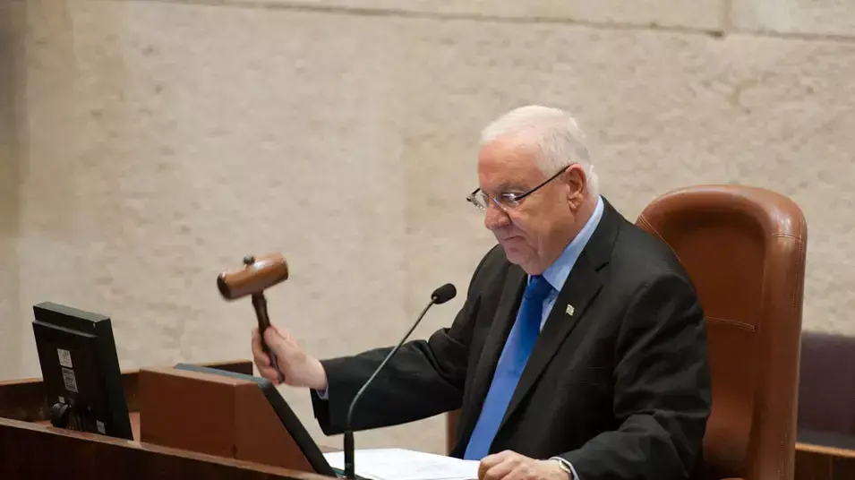 ראובן רובי ריבלין בכנסת , מאי 2012 ראובן רובי ריבלין בכנסת , מאי 2012