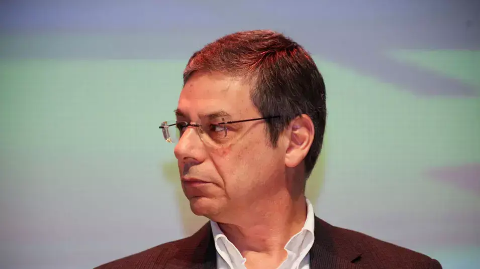 דני אילון