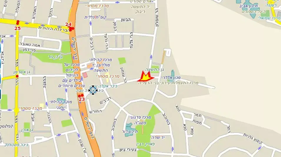 שריפה פרצה ברחוב הר נבו בהרצליה שריפה פרצה ברחוב הר נבו בהרצליה