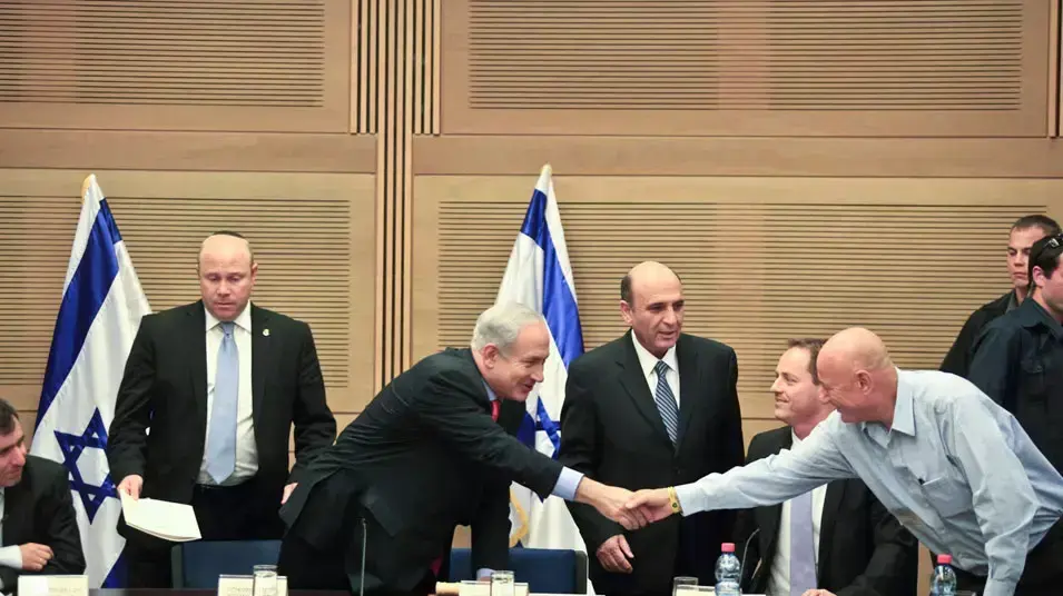 בנימין נתניהו בוועדה לשיווין בנטל בנימין נתניהו בוועדה לשיווין בנטל